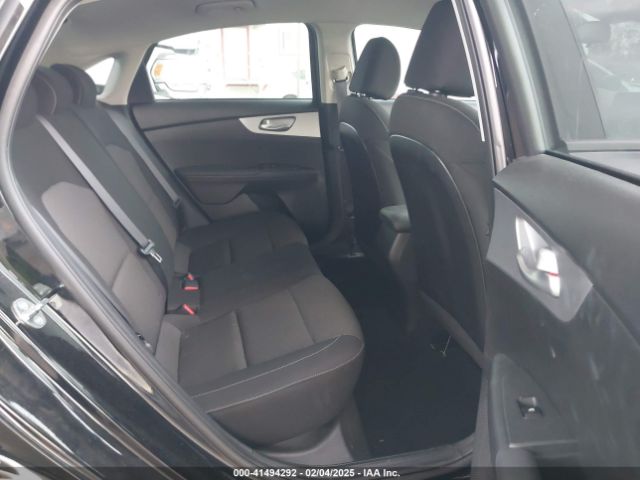 3KPF24AD5PE646813 KIA Forte Lxs