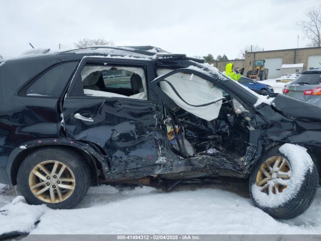 5XYKTCA68EG530030 KIA SORENTO LX