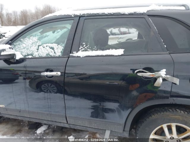 5XYKTCA68EG530030 KIA SORENTO LX