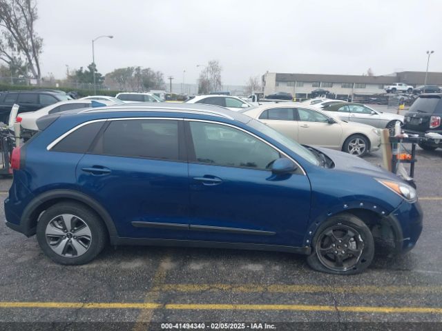KNDCB3LC7H5101338 KIA NIRO LX