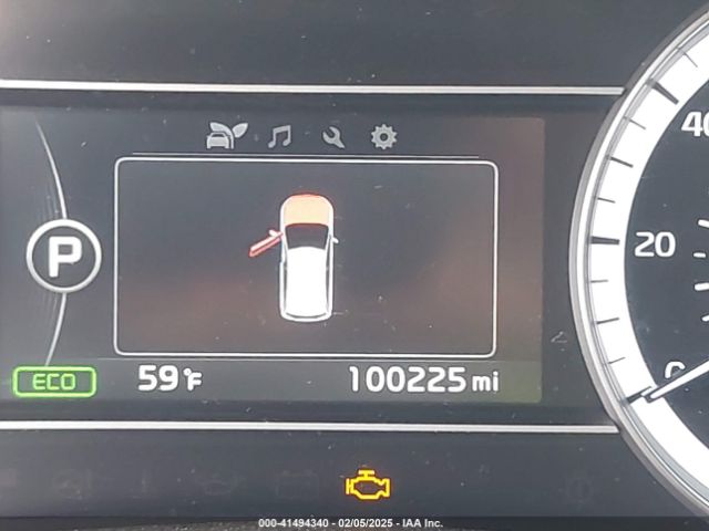 KNDCB3LC7H5101338 KIA NIRO LX