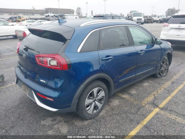 KNDCB3LC7H5101338 KIA NIRO LX