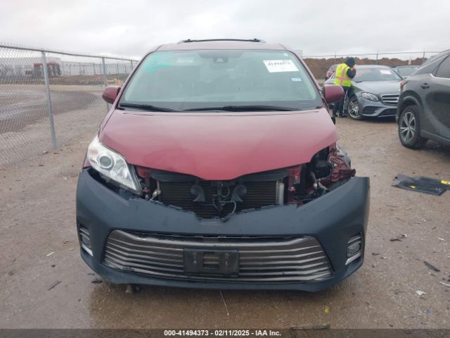 5TDYZ3DC5KS971445 Toyota Sienna Xle Premium 8 Passenger
