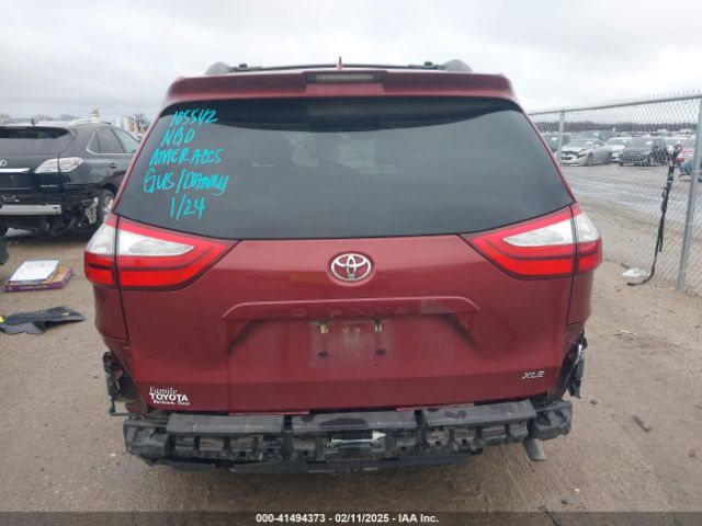 5TDYZ3DC5KS971445 Toyota Sienna Xle Premium 8 Passenger