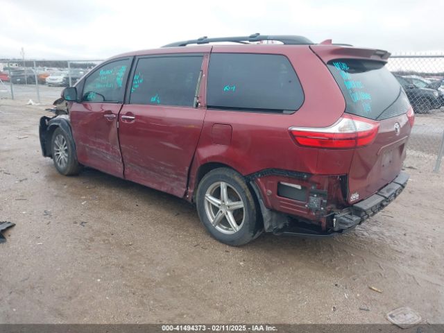 5TDYZ3DC5KS971445 Toyota Sienna Xle Premium 8 Passenger