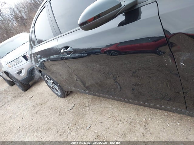 3KPF24AD4ME297915 KIA Forte Lxs
