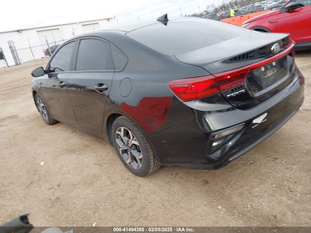 3KPF24AD4ME297915 KIA Forte Lxs