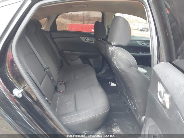 3KPF24AD4ME297915 KIA Forte Lxs