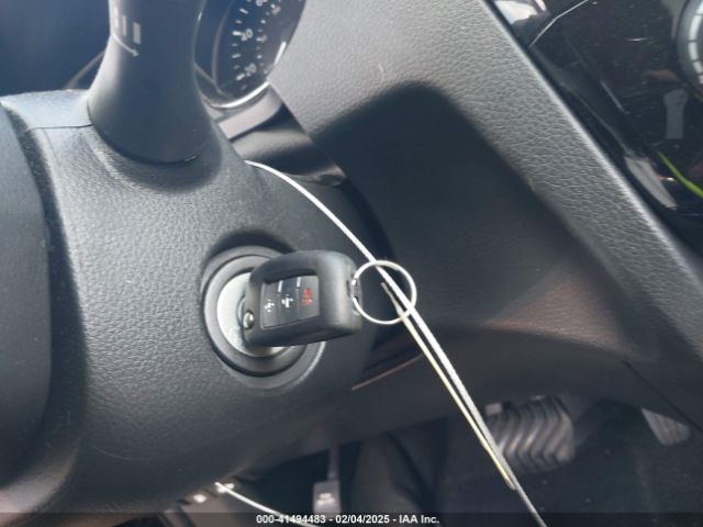JN1BJ1CR3KW628773 Nissan Rogue Sport S