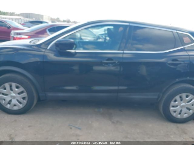 JN1BJ1CR3KW628773 Nissan Rogue Sport S