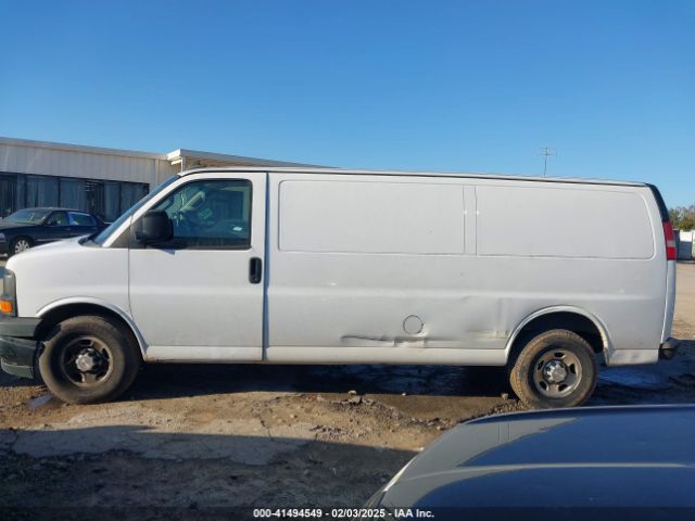 1GCWGBFF0H1109366 Chevrolet Express 2500 Work Van