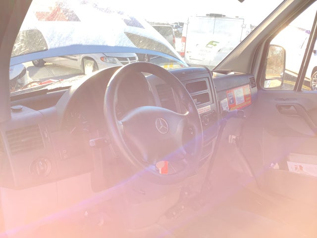 WD3PE8DE6E5825517 Mercedes-Benz Sprinter 2500 High Roof
