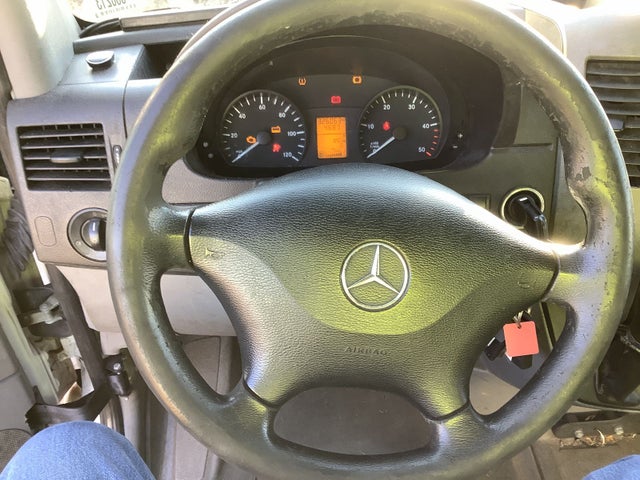 WD3PE8DE6E5825517 Mercedes-Benz Sprinter 2500 High Roof