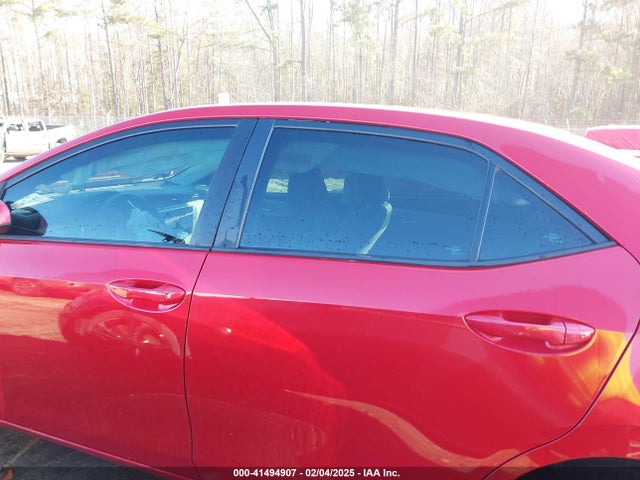 Toyota COROLLA LE 2018 5YFBURHE3JP748153 Image 14