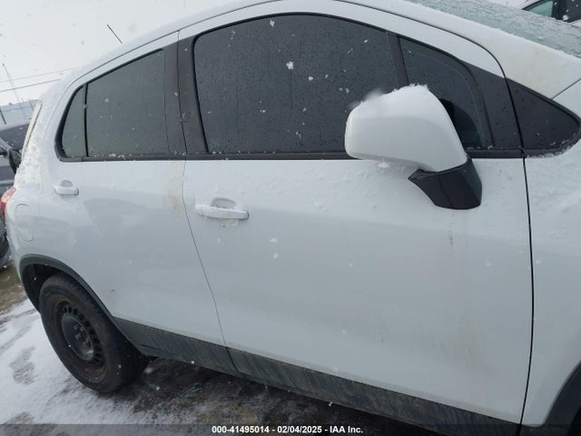 Chevrolet TRAX LS 2018 KL7CJKSB5JB622813 Image 13