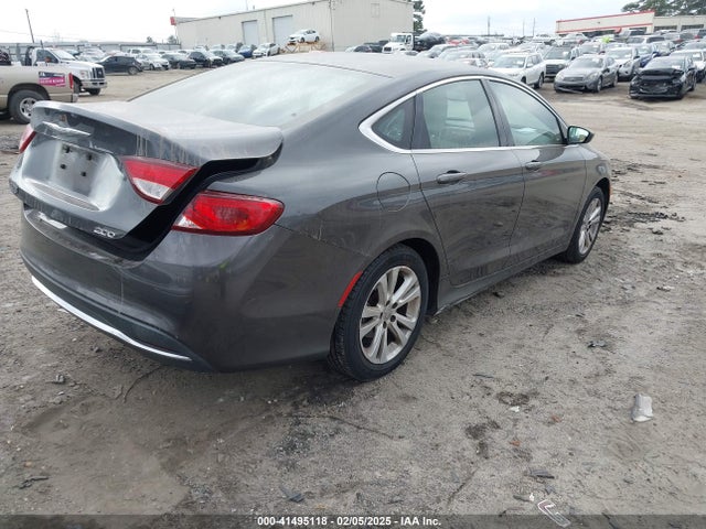 Chrysler 200 Limited 2015 1C3CCCAB0FN760693 Image 4
