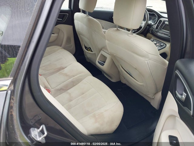 Chrysler 200 Limited 2015 1C3CCCAB0FN760693 Image 8