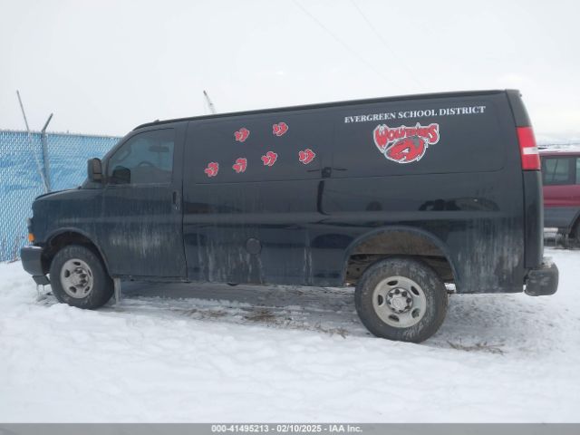 1GCWGAFP1J1267630 Chevrolet Express 2500 Work Van