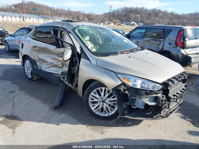 1FADP3J29JL244363 Ford Focus Titanium