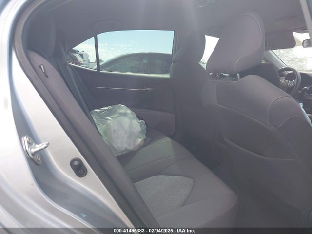 4T1C11AKXPU801808 Toyota CAMRY LE