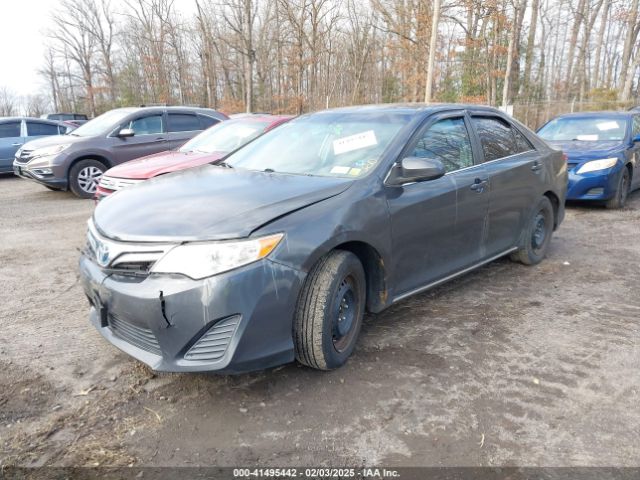 4T1BD1FK3EU099114 Toyota Camry Hybrid Le