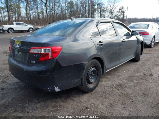 4T1BD1FK3EU099114 Toyota Camry Hybrid Le