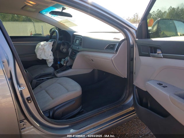 Hyundai ELANTRA SE 2017 KMHD74LF9HU209385 Image 5