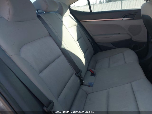 Hyundai ELANTRA SE 2017 KMHD74LF9HU209385 Image 8