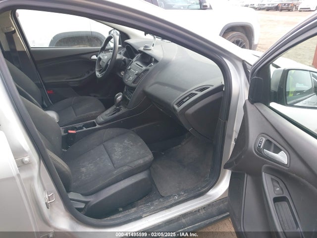 Ford FOCUS SE 2017 1FADP3FE3HL270504 Image 5