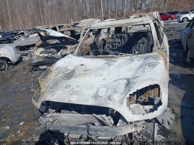 2019 MINI COUNTRYMAN WMZYT5C58K3E70294 Photo 5