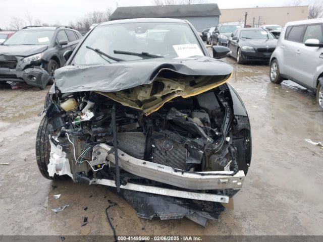 NMTKHMBXXKR080036 Toyota C-HR LE