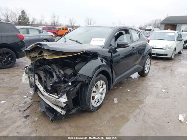 NMTKHMBXXKR080036 Toyota C-HR LE