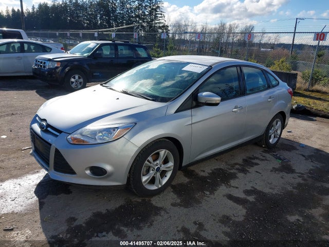 Ford FOCUS SE 2014 1FADP3F2XEL421467 Image 2