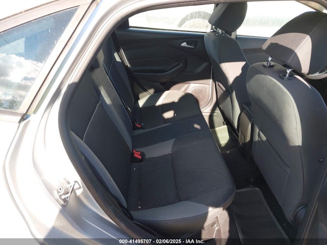 Ford FOCUS SE 2014 1FADP3F2XEL421467 Image 8