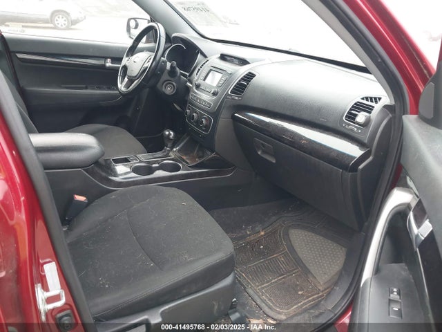 5XYKT4A67EG501883 KIA SORENTO LX