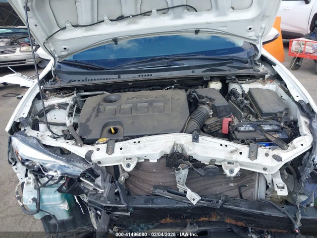 Toyota COROLLA SE 2017 5YFBURHE4HP588942 Image 10