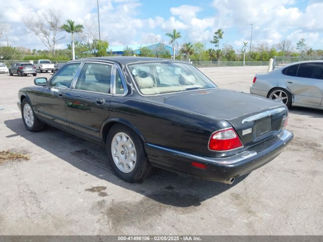 2000 JAGUAR XJ8 SAJDA14C1YLF04600 Photo 2