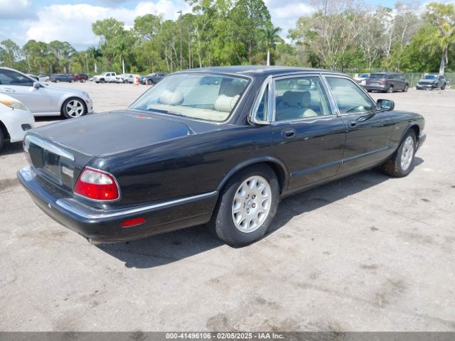 2000 JAGUAR XJ8 SAJDA14C1YLF04600 Photo 3