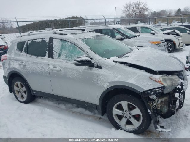 2T3RFREV4EW204463 Toyota Rav4 Xle