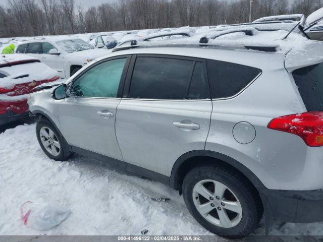 2T3RFREV4EW204463 Toyota Rav4 Xle