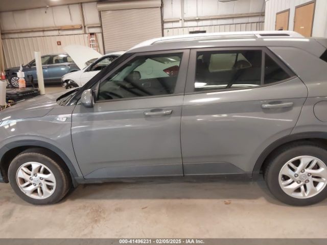 KMHRC8A36LU035737 Hyundai Venue Sel