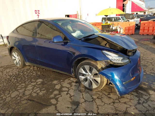 2022 TESLA MODEL Y 7SAYGDEE5NF446490 Photo 0