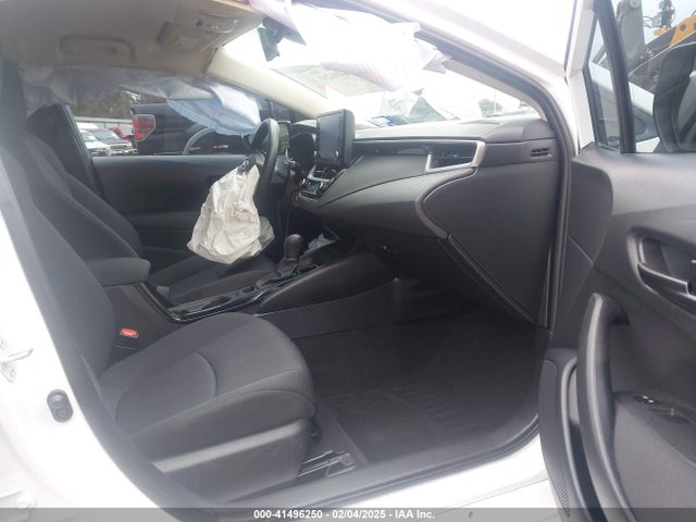 5YFEPMAE5NP321208 Toyota COROLLA LE