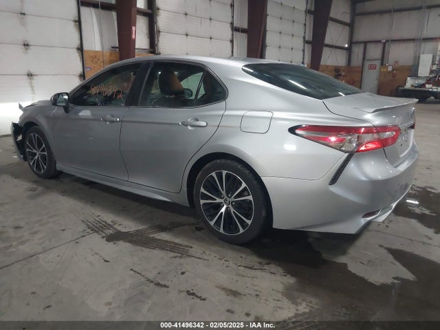 4T1B11HKXJU587525 Toyota CAMRY SE