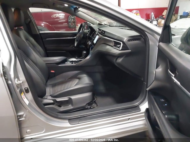 4T1B11HKXJU587525 Toyota CAMRY SE