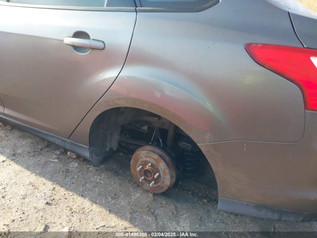 1FADP3F29EL392642 Ford FOCUS SE