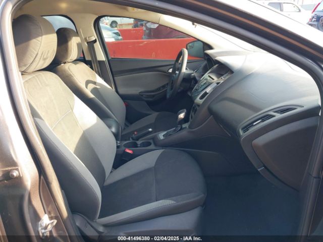 1FADP3F29EL392642 Ford FOCUS SE
