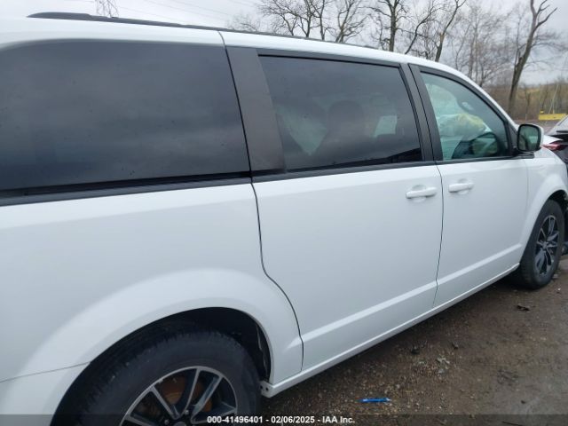 2C4RDGEG0JR360810 Dodge Grand Caravan Gt