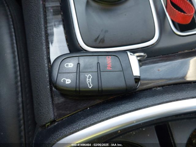 2C3CCARG5GH305269 Chrysler 300 Limited