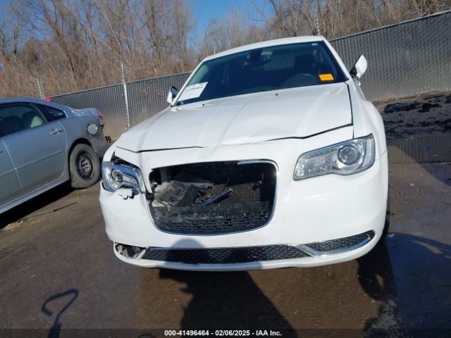 2C3CCARG5GH305269 Chrysler 300 Limited